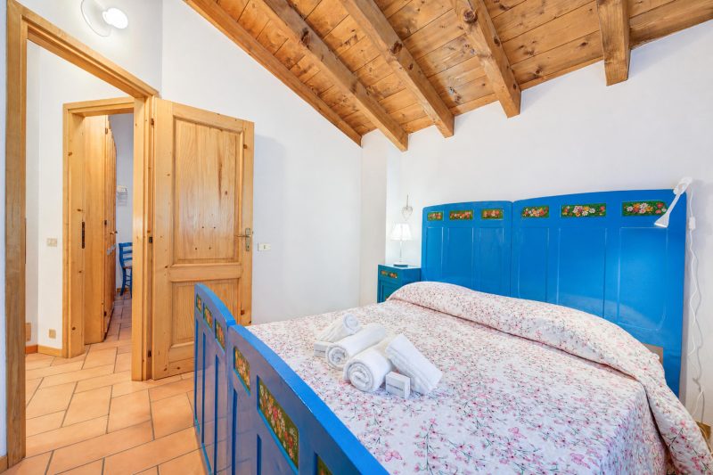 Villa Il Castagno: Few min From Beach, 2BR (Sleeps 6)