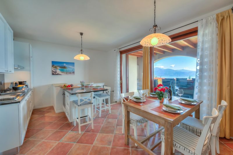 Borgo Belvedere-lake view & shared pool