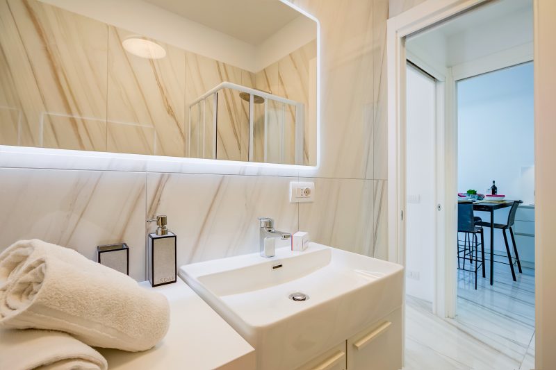 Beachy Vibes- 900m from the beach