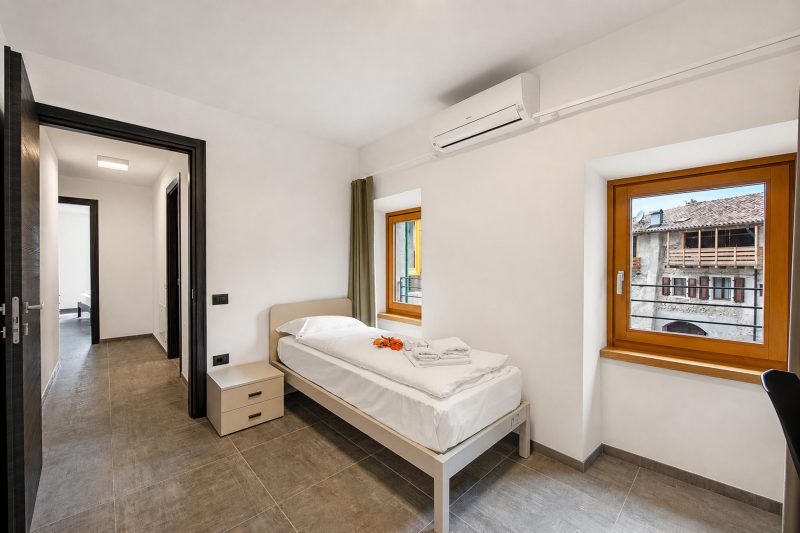 Appartamento Borgo Pastoedo near Lake Tenno