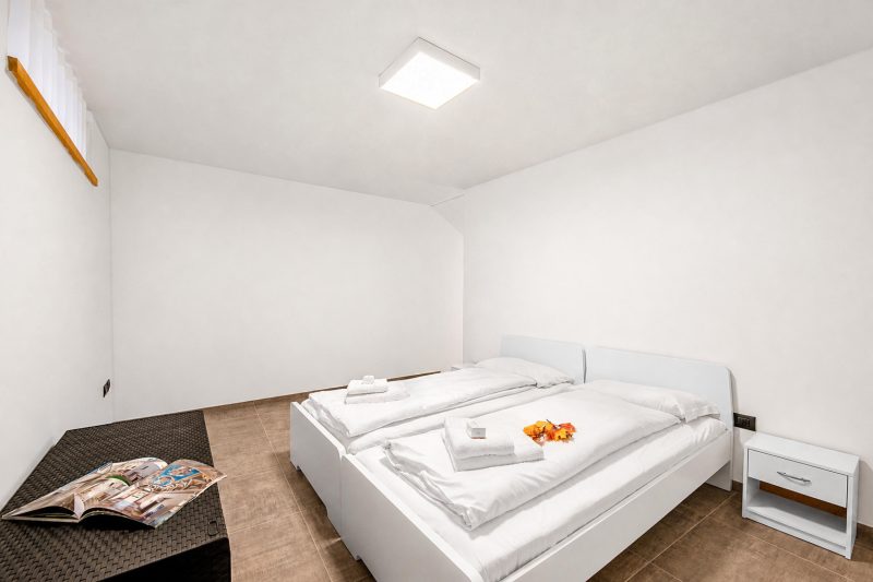 Appartamento Borgo Pastoedo near Lake Tenno