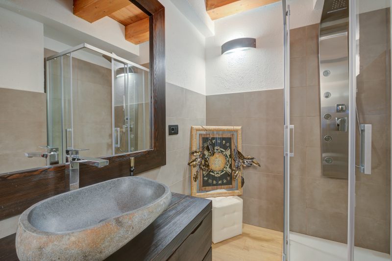 Cozy Nest in the old Town of Bardonecchia