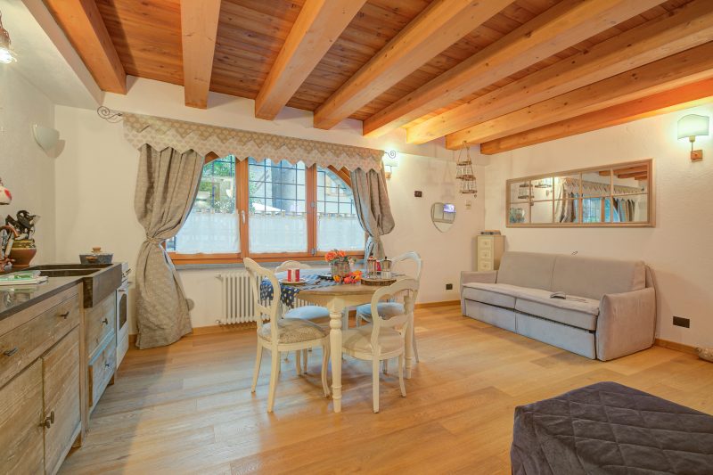 Cozy Nest in the old Town of Bardonecchia