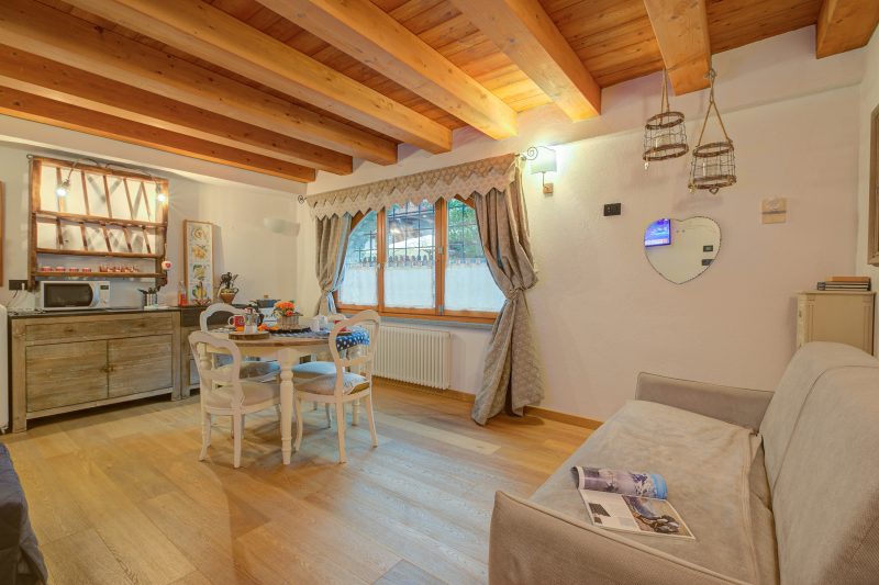 Cozy Nest in the old Town of Bardonecchia