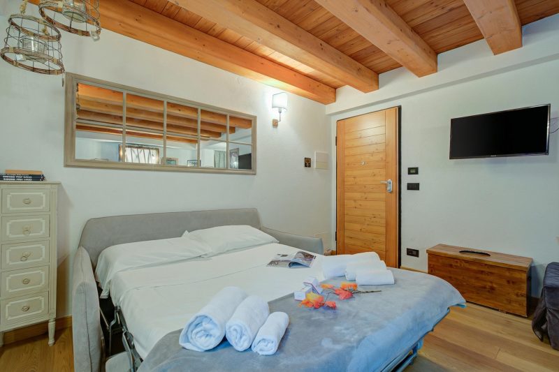 Cozy Nest in the old Town of Bardonecchia