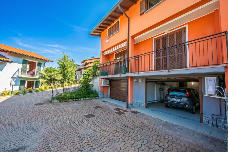 Cottage del Lago: Lake Maggiore Villa with Shared Pool