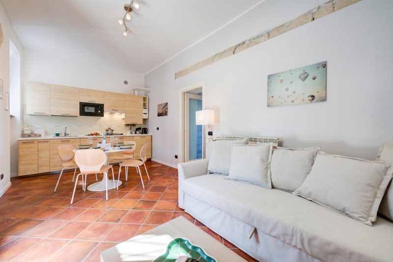 Il Nido Del Cigno, Arona Lakefront Apartment with Terrace and A/C