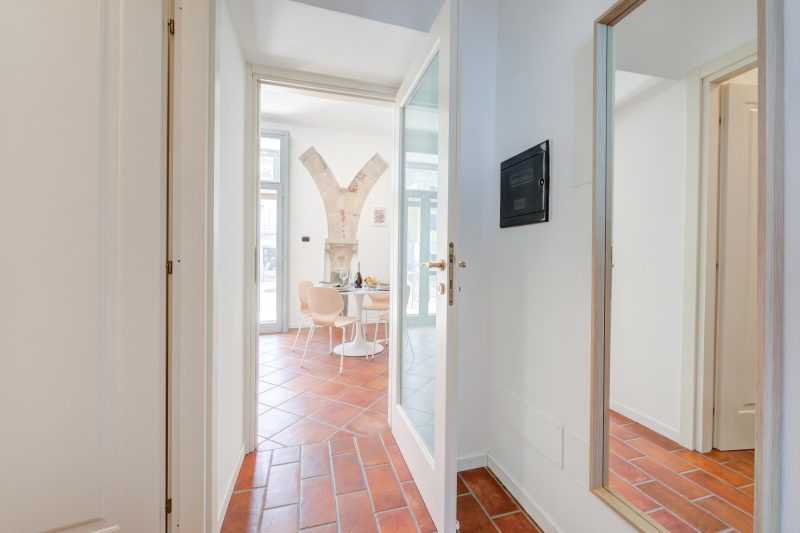 Il Nido Del Cigno, Arona Lakefront Apartment with Terrace and A/C