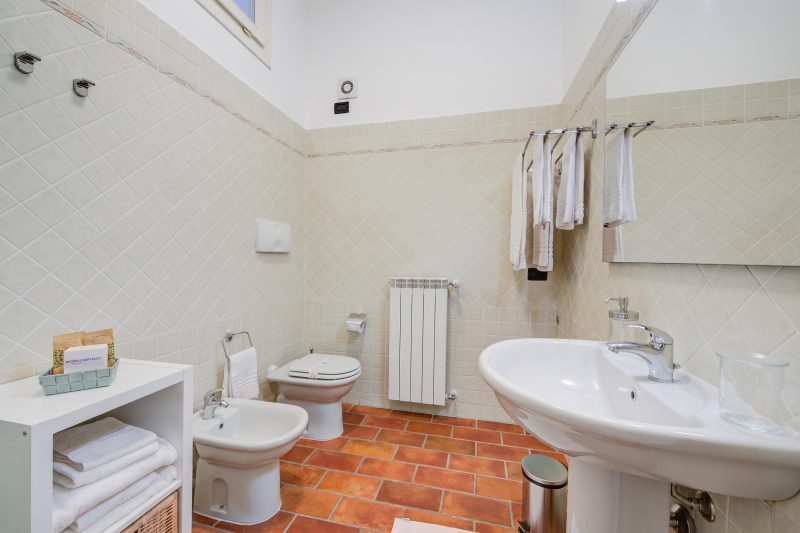 Il Nido Del Cigno, Arona Lakefront Apartment with Terrace and A/C