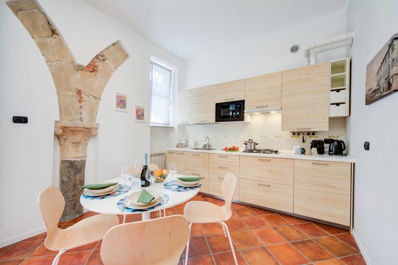 Il Nido Del Cigno, Arona Lakefront Apartment with Terrace and A/C