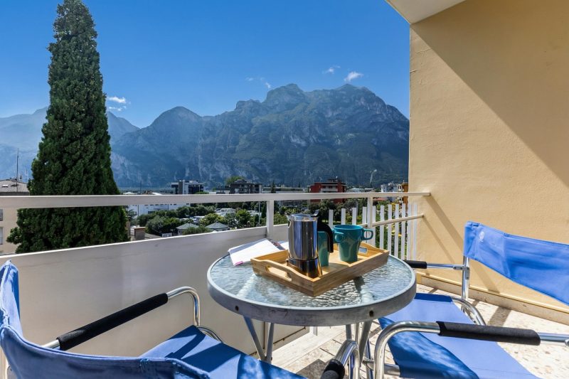 Il Piccolo Nido - Lake View Studio with Balcony