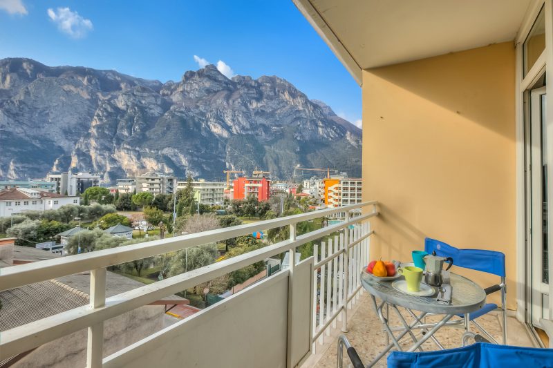 Il Piccolo Nido - Lake View Studio with Balcony
