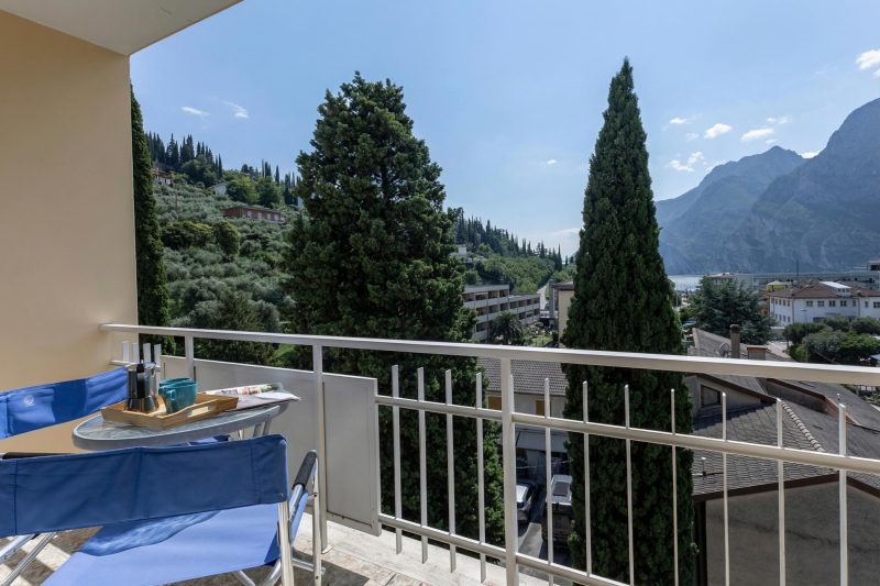 Il Piccolo Nido - Lake View Studio with Balcony