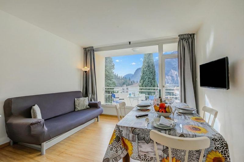Il Piccolo Nido - Lake View Studio with Balcony