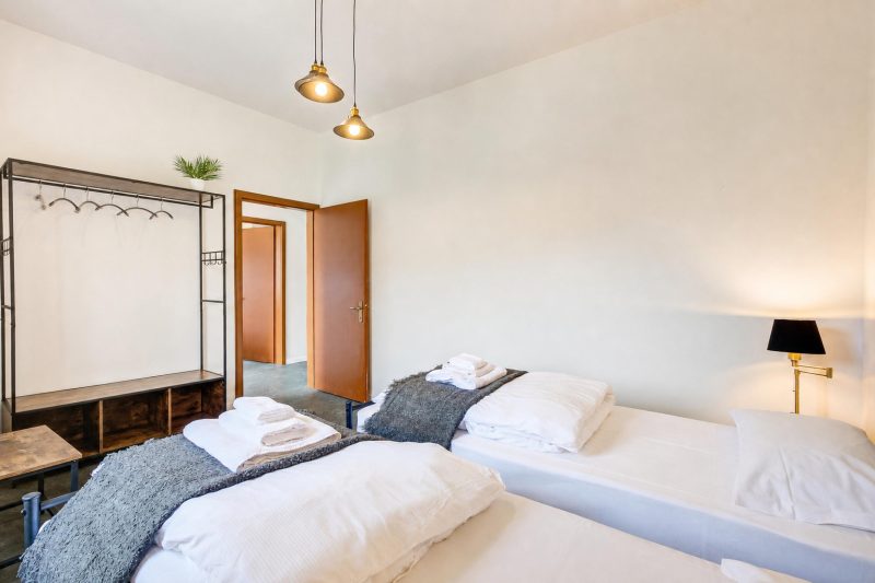 Appartamento Silvia 3BR with Balcony