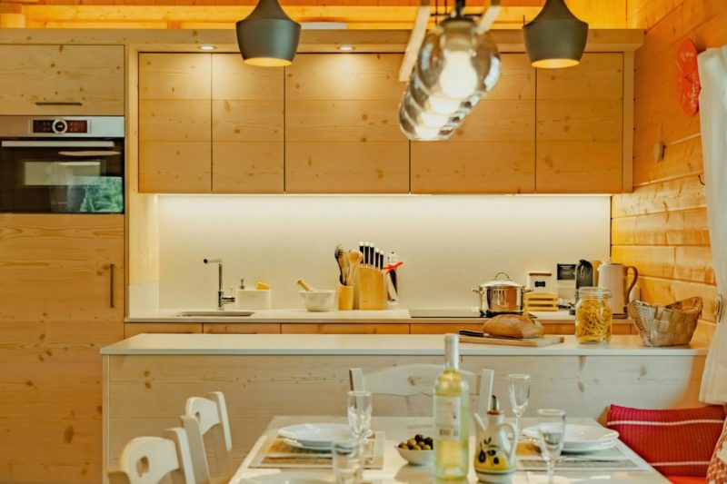 Chalet Soleada with Fireplace and Terrace for 5