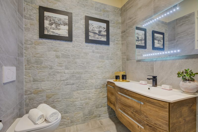 La Valbinella Few Meters From Varese Lake + Parking (Sleeps 4)