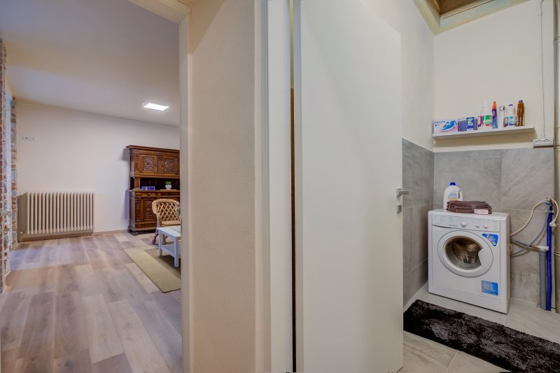 La Valbinella Few Meters From Varese Lake + Parking (Sleeps 4)
