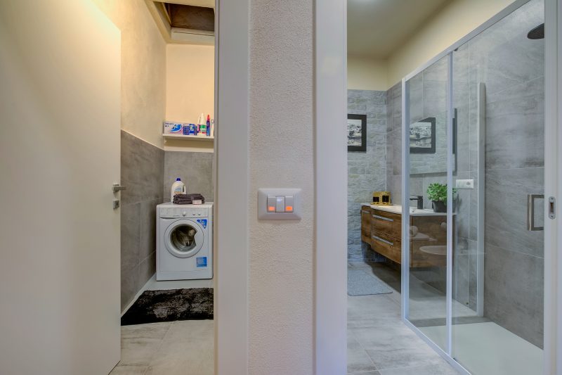 La Valbinella Few Meters From Varese Lake + Parking (Sleeps 4)