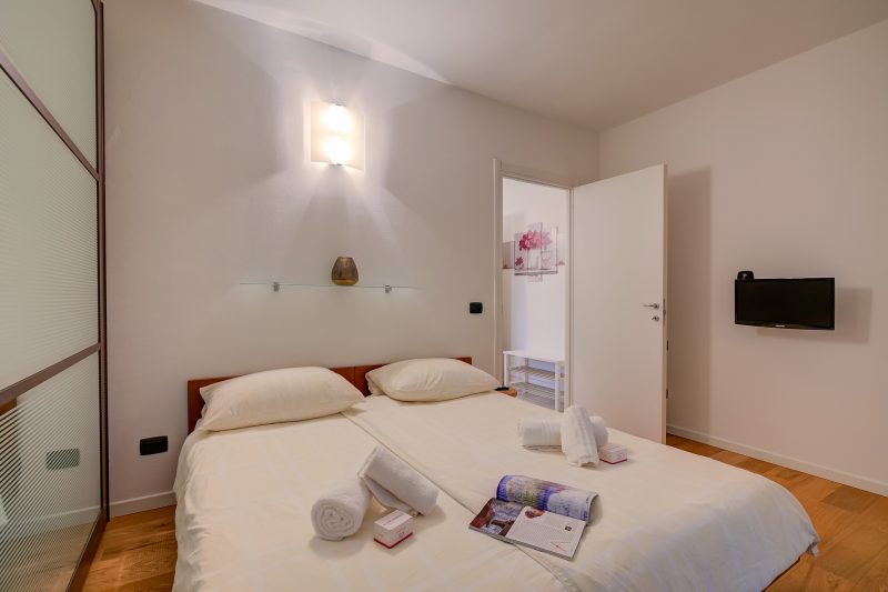 Lenni Apart. Swimming Pool and lake + WIFI