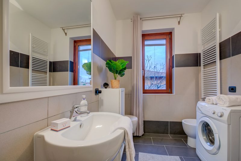 Lenni Apart. Swimming Pool and lake + WIFI