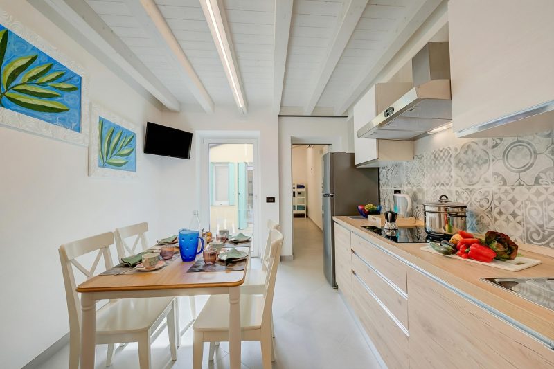 Ulivo Apt - Palazzo Palermo 1817 A/C, 2BR Sleeps 5