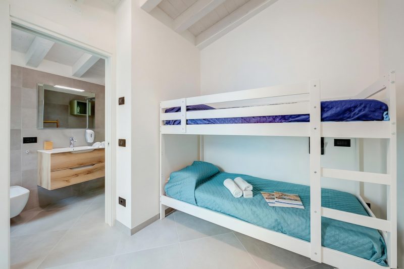 Ulivo Apt - Palazzo Palermo 1817 A/C, 2BR Sleeps 5
