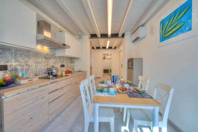 Ulivo Apt - Palazzo Palermo 1817 A/C, 2BR Sleeps 5
