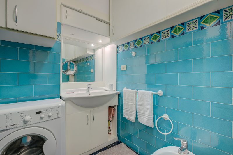 Il Bijou Di Rossella - Beach Front Duplex with Balcony