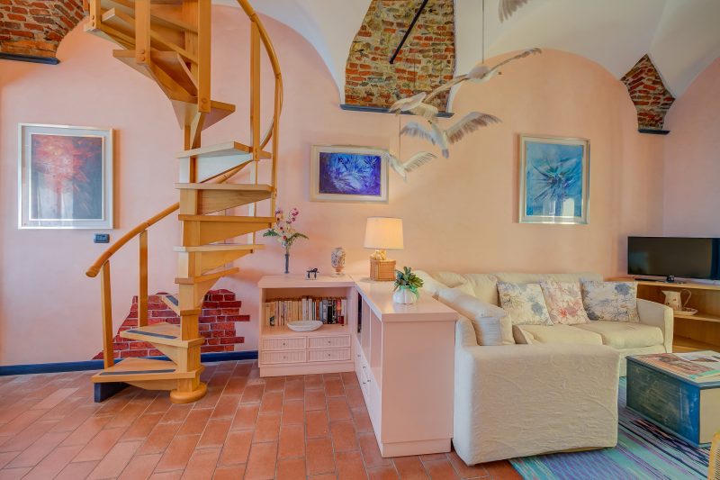 Il Bijou Di Rossella - Beach Front Duplex with Balcony