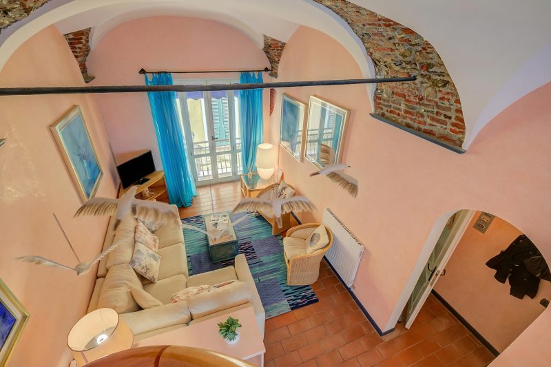 Il Bijou Di Rossella - Beach Front Duplex with Balcony