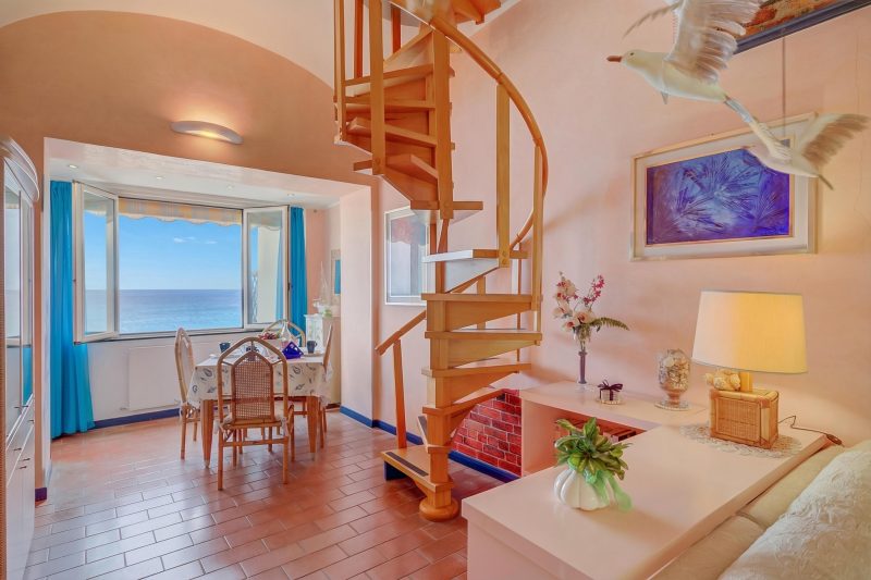 Il Bijou Di Rossella - Beach Front Duplex with Balcony