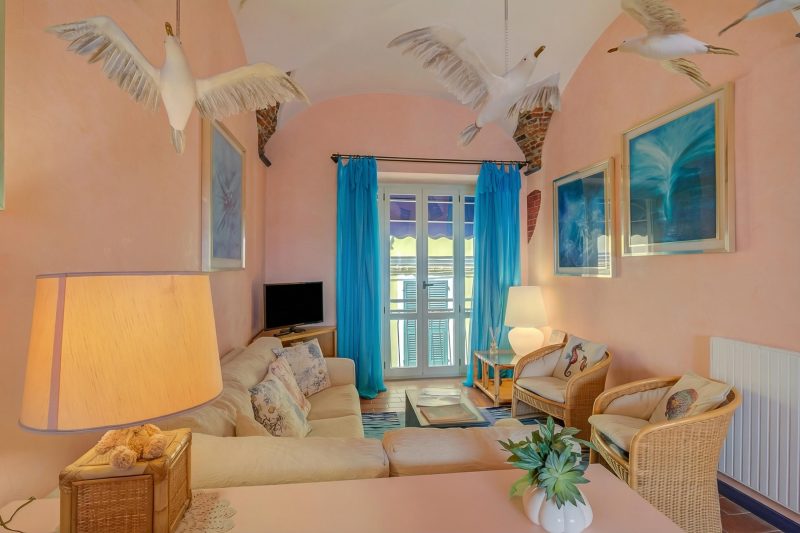 Il Bijou Di Rossella - Beach Front Duplex with Balcony