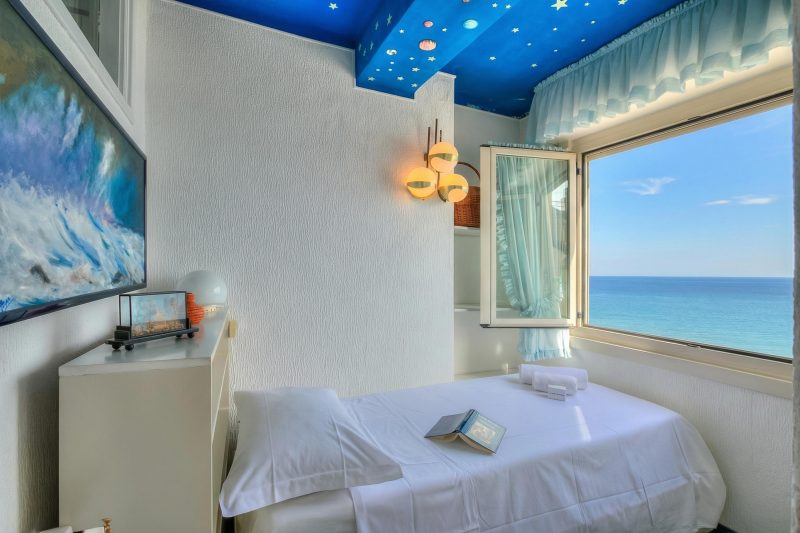 Il Bijou Di Rossella - Beach Front Duplex with Balcony
