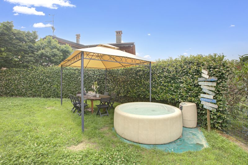La Luna nel Lago - Lake View Garden & Outdoor whirpool