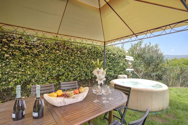 La Luna nel Lago - Lake View Garden & Outdoor whirpool