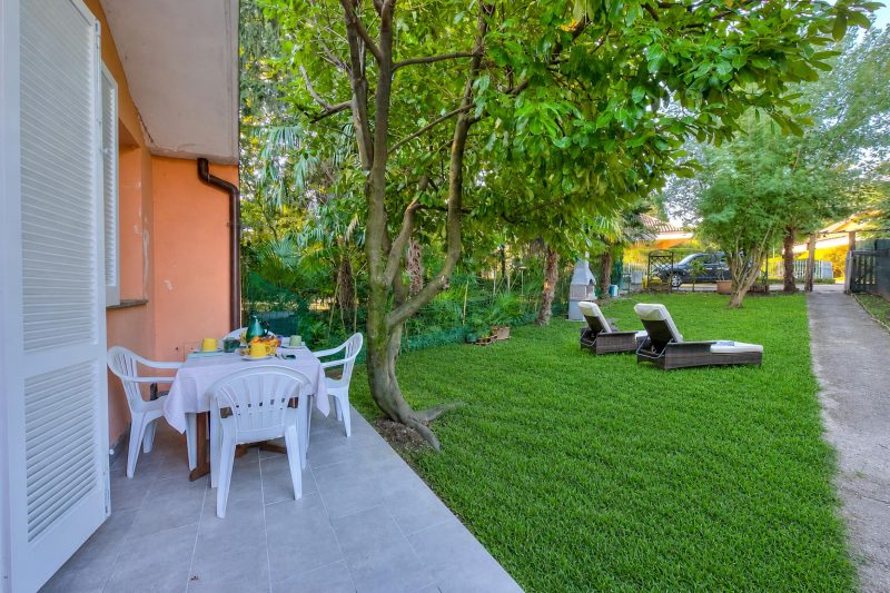 France Apartment with Garden, Pool & Tennis