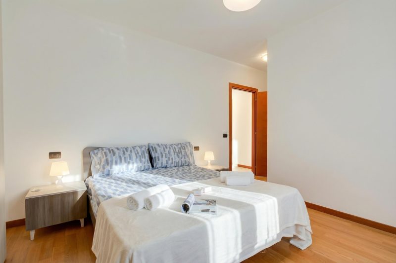 Magnolia: Laveno Centre 2BR with Terrace