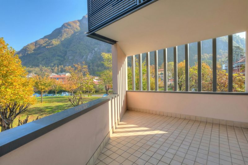 Magnolia: Laveno Centre 2BR with Terrace