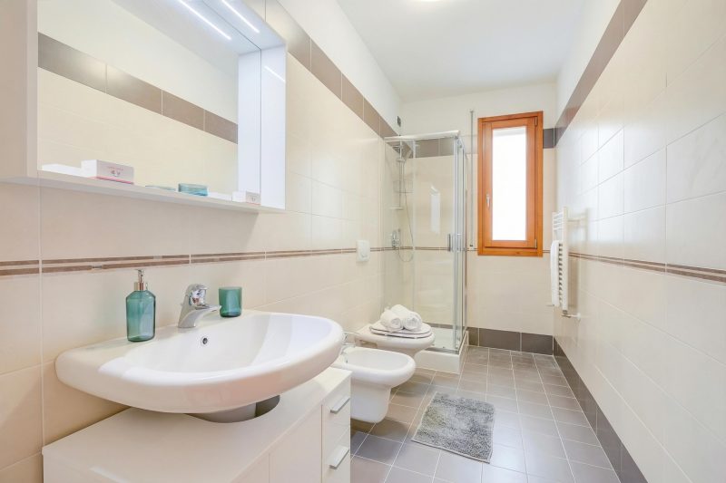 Magnolia: Laveno Centre 2BR with Terrace