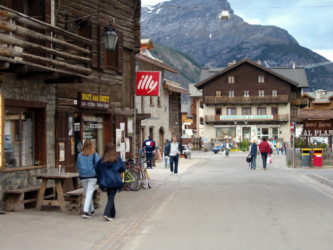 Zaffiro Ski in