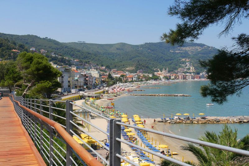 Villa Monte Enrico - With Pool & Jacuzzi