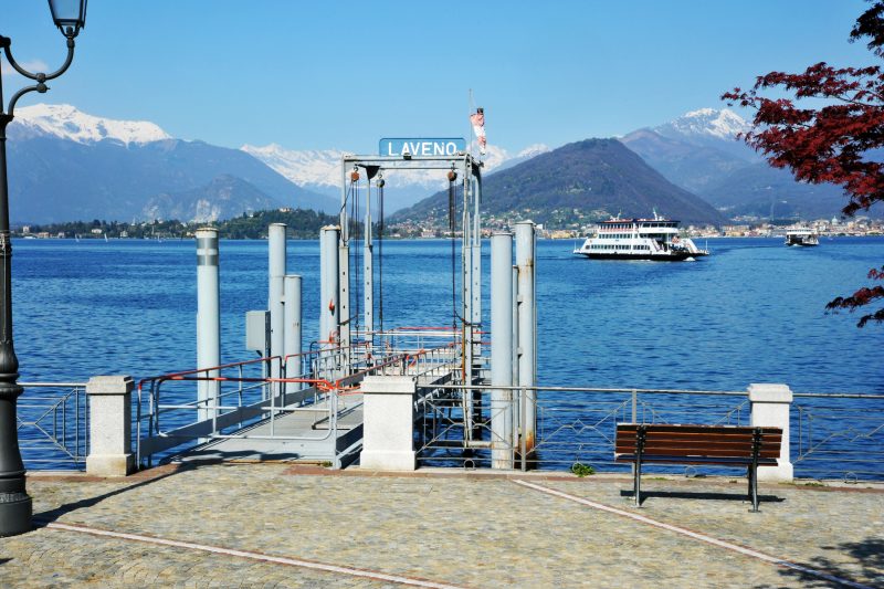 Casa Fiorita: Leggiuno 100 meters from lake Apartment with shared Pool