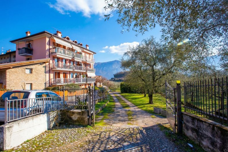 Appartamento Verde - Apartment with Balcony