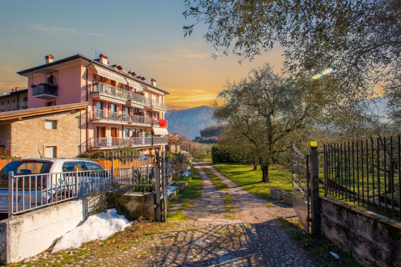 Appartamento Verde - Apartment with Balcony