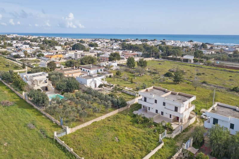 Le Bianche Apt1 with Garden Near The Sea