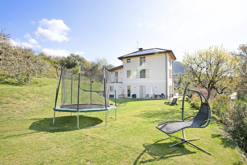 Ricomilla-Ulivo -Balcony, Garden & Privat