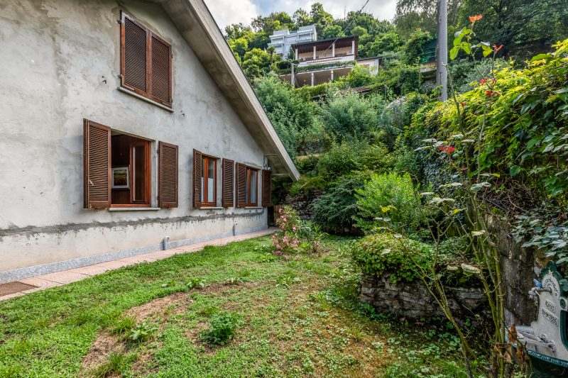 Appartamento Alessandra: Terrace and Lake View