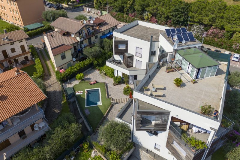 Onyx House With Shared Pool