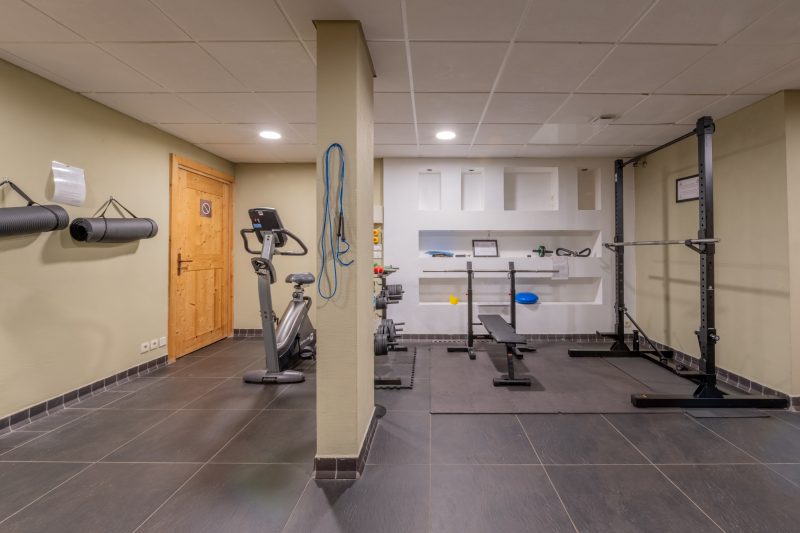 l'Ours Bleu C11 Ski-In at Vallorcine| Shared Pool, Gym & Wellness